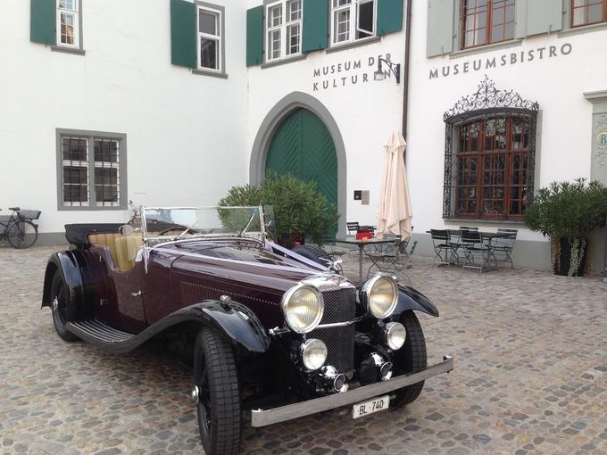 Alvis 1933, Hochzeitsfahrt zum Münsterplatz Basel